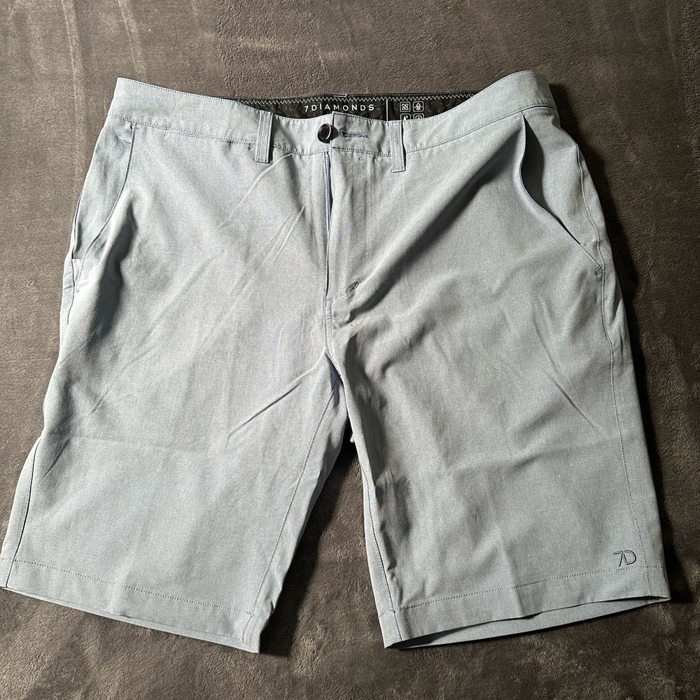 7 Diamonds Gray Flat Front Shorts